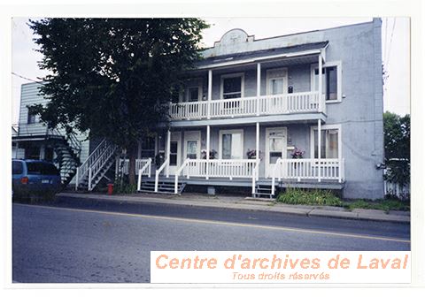 Maison situe au 5169, 5161, 5163, 5165, 5167 et 5169 boulevard Lvesque Est, Saint-Vincent-de-Paul.