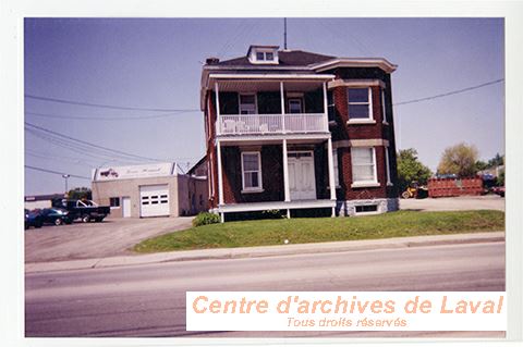 Maison situe au 4469, boulevard Lvesque Est, Saint-Vincent-de-Paul.