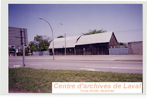 Granges situes au 4469, boulevard Lvesque Est, Saint-Vincent-de-Paul.