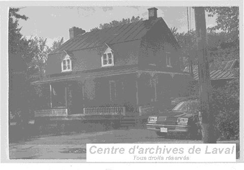 Maison situe au 323, boulevard Sainte-Rose, Sainte-Rose.