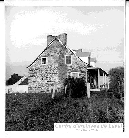 Maison autrefois situe au 1098, boulevard Sainte-Rose Ouest, Laval-Ouest.