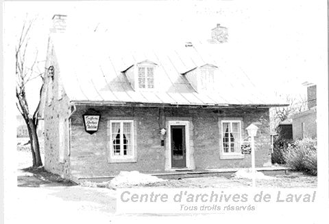 Maison situe au 218, boulevard Sainte-Rose, Sainte-Rose.