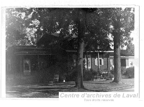 Maison autrefois situe au 195, boulevard Saint-Elzar Ouest, Vimont.