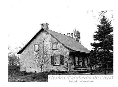 Maison autrefois situe au 285 ,boulevard Saint-Elzar Ouest, Vimont.