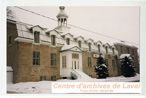 Ancien couvent des Soeurs de Sainte-Croix, Saint-Martin.