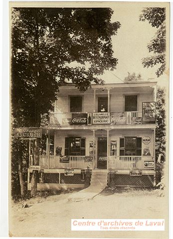 Restaurant et picerie J.O. Labelle,  Sainte-Rose.