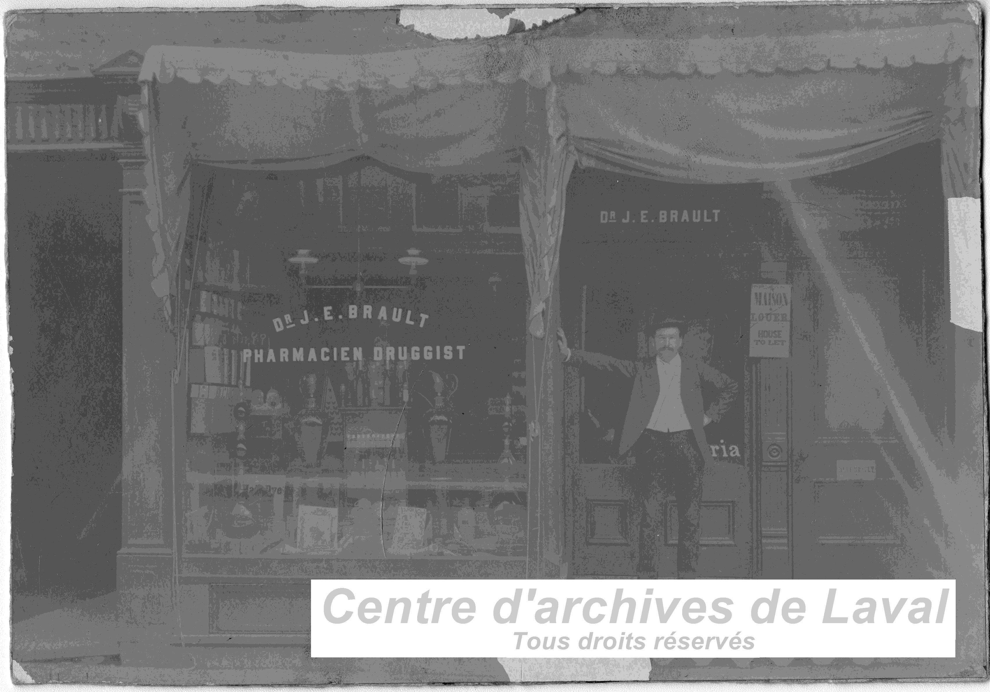 Pharmacie J.E. Brault,  Montral.