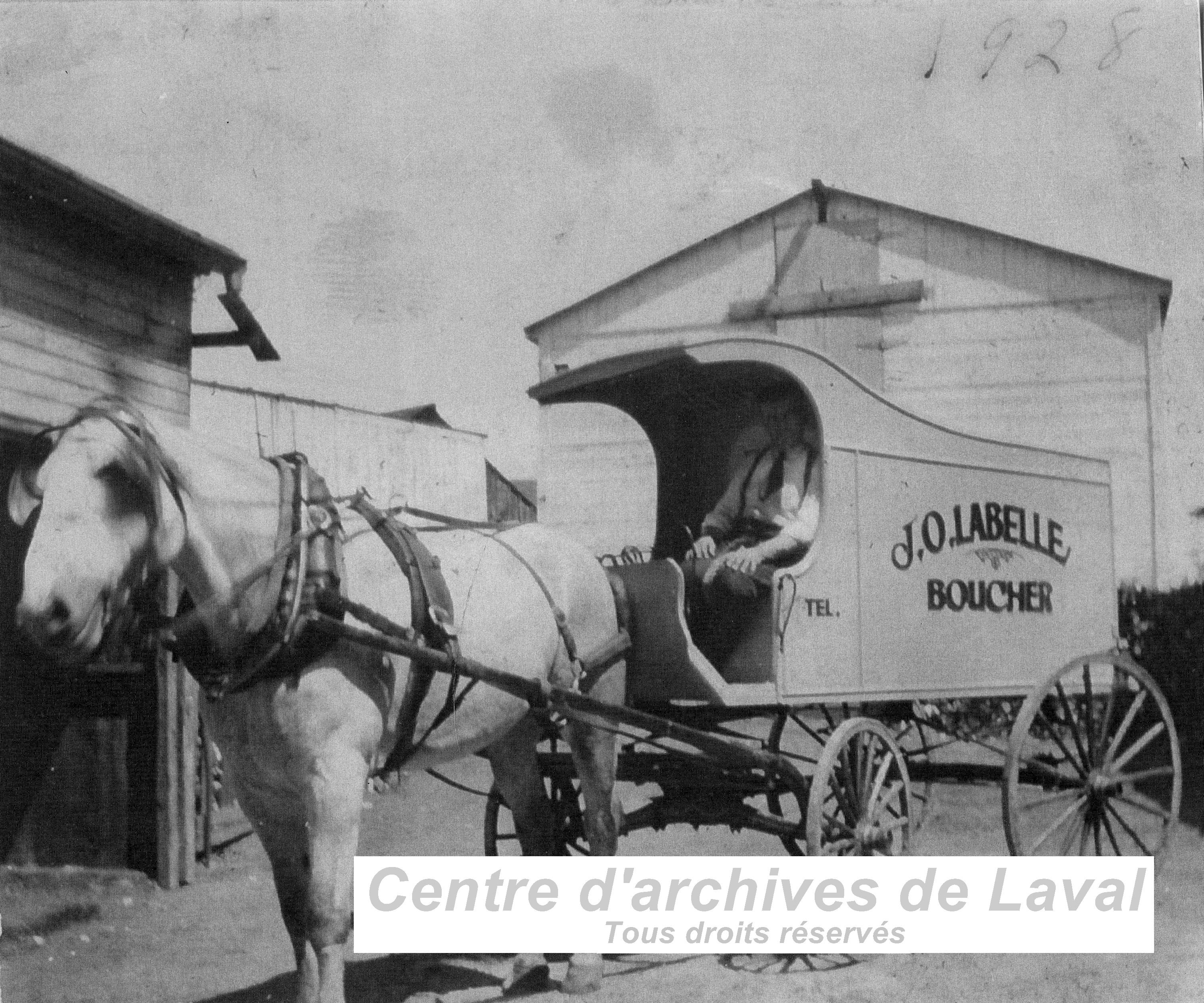 Voiture de livraison de la boucherie J. O. Labelle,  Sainte-Rose.