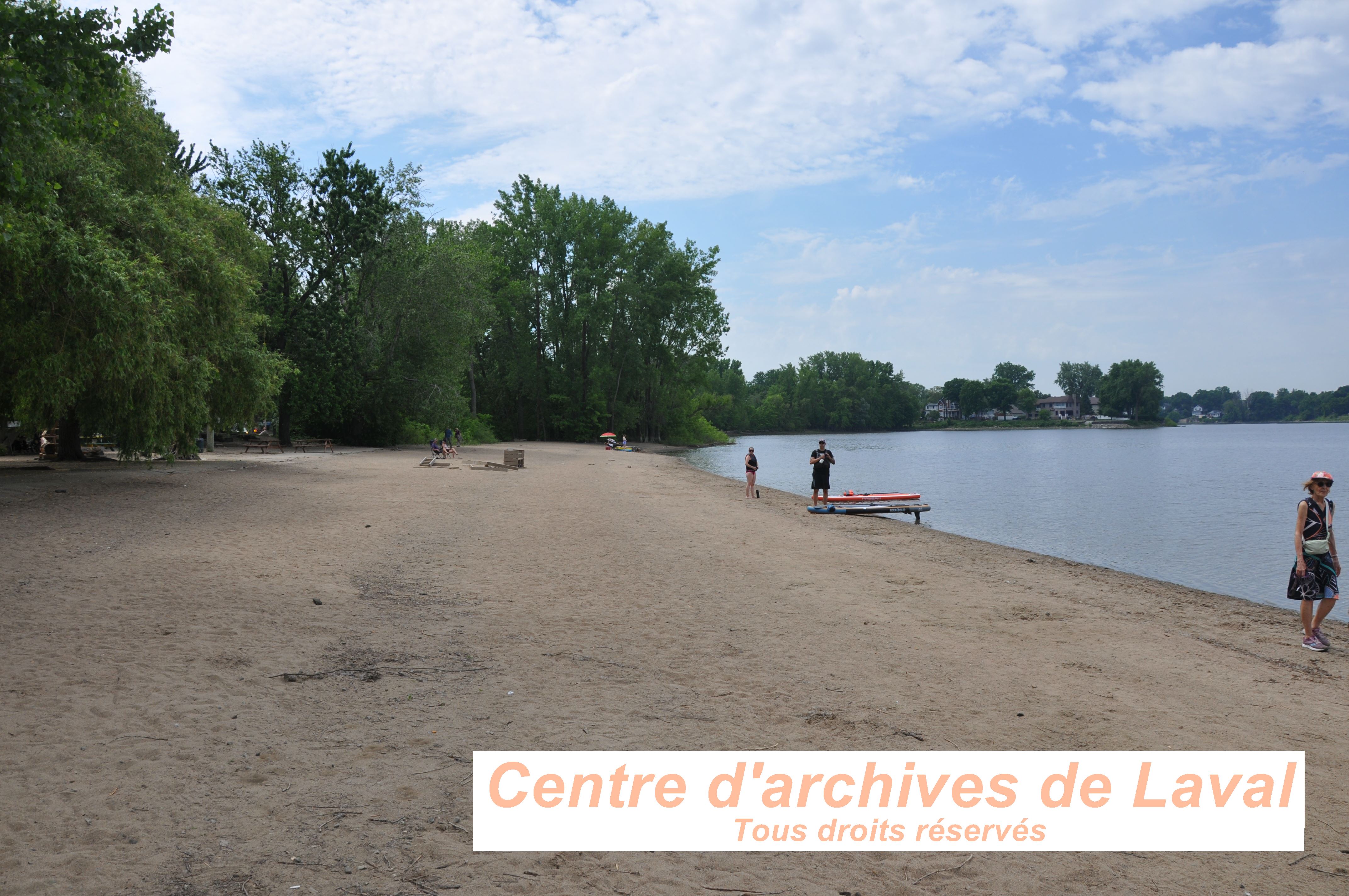 Photo de la plage  Laval-Ouest. Photo prise lors d'une visite guide, offerte aux employs et bnvoles du CAL et de la SHGIJ. Le tour tait anim par Franois Pilon le 6 juin 2024.