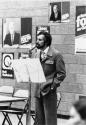 Michel Leduc lors d'un discours durant la campagne lectorale de 1981
