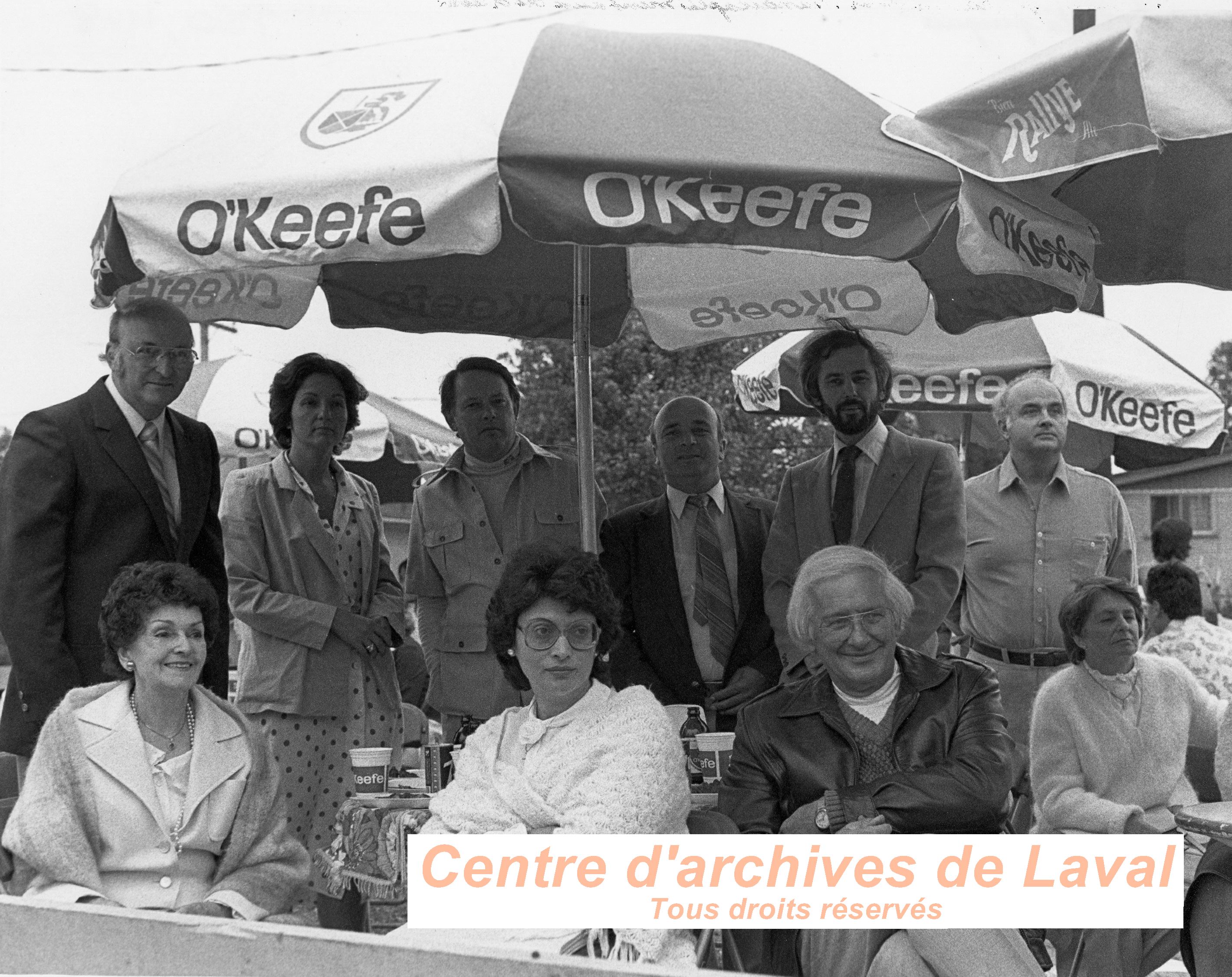 Michel Leduc accompagn de Bernard Landry et du maire Claude Lefebvre lors de festivits grecques  Laval, en 1982