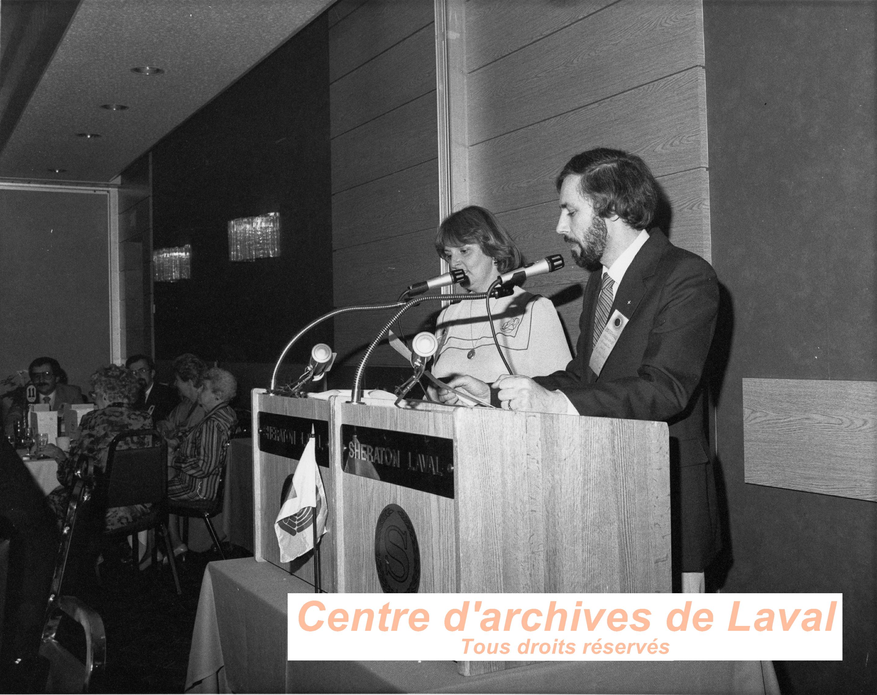 Michel Leduc lors du 25e anniversaire de la fondation de l'Association pour dficients mentaux de Laval Inc