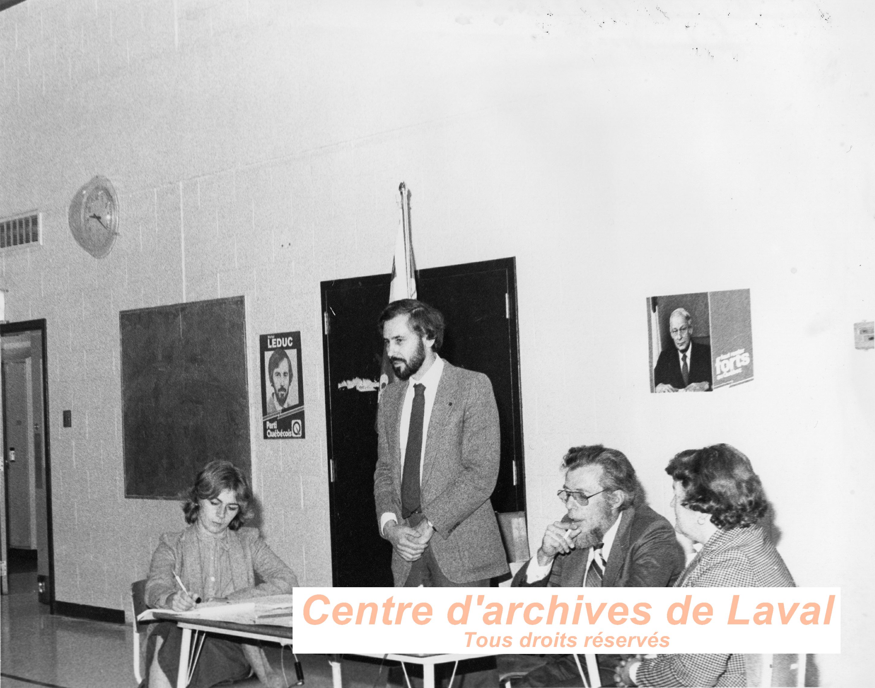 Michel Leduc lors d'une assemble gnrale du PQ de Fabre en 1982