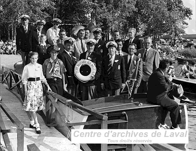 Onzime parade nautique du Club nautique des Mille-les, 1955