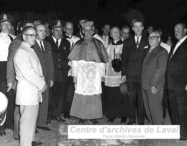 Septime procession de la Vierge organise par le Club nautique des Mille-les, 1960