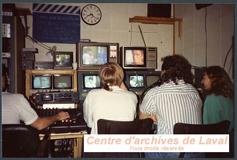 La rgie du canal 9  Laval lors de l'vnement la broderie Sainte-Rose d'antan prsent par le Cercle de fermires de Sainte-Rose/Auteuil