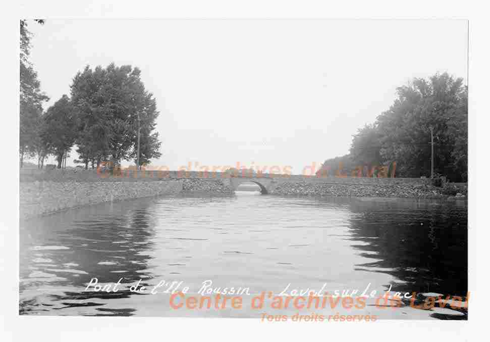 Le pont de l'le Roussin  Laval-sur-le-Lac