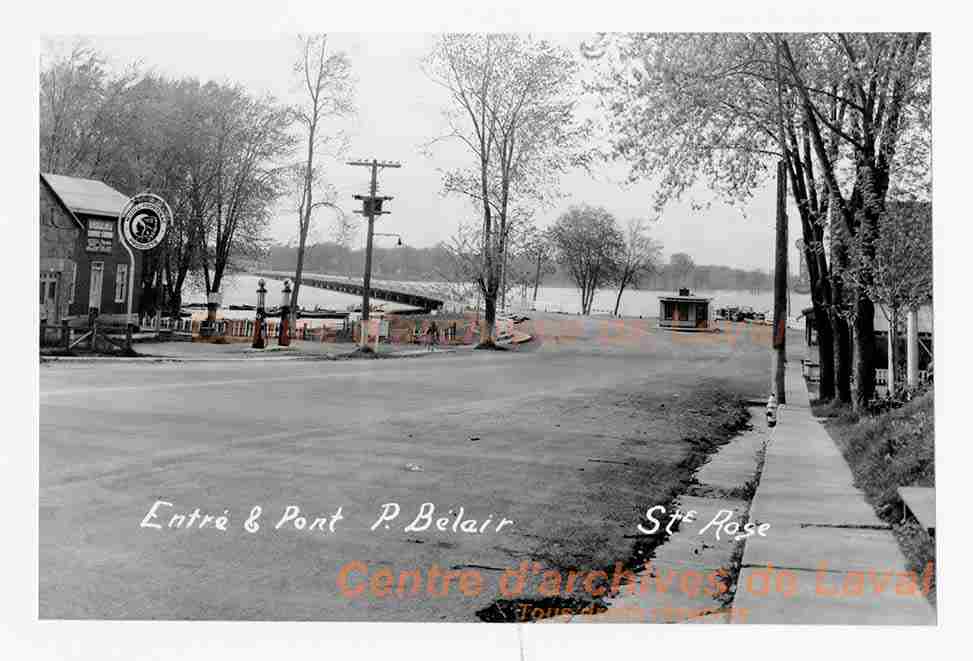 L'accs au pont Plessis-Blair,  Sainte-Rose