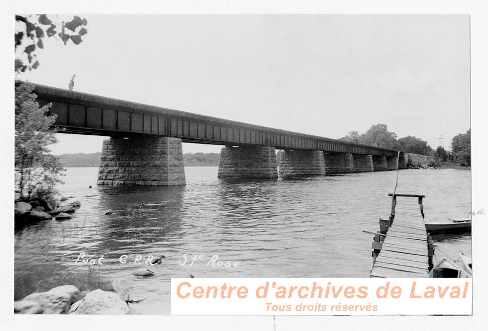 Le pont du Canadien Pacifique  Sainte-Rose