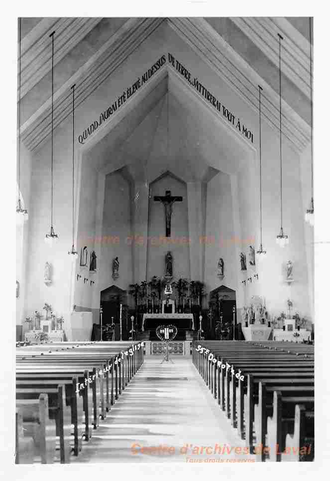 L'intrieur de l'glise de Sainte-Dorothe