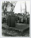 Visite du cardinal Paul-mile Lger lors des clbrations du 100e anniversaire du couvent d'Youville (1854-1954)  Saint-Benot en 1954.