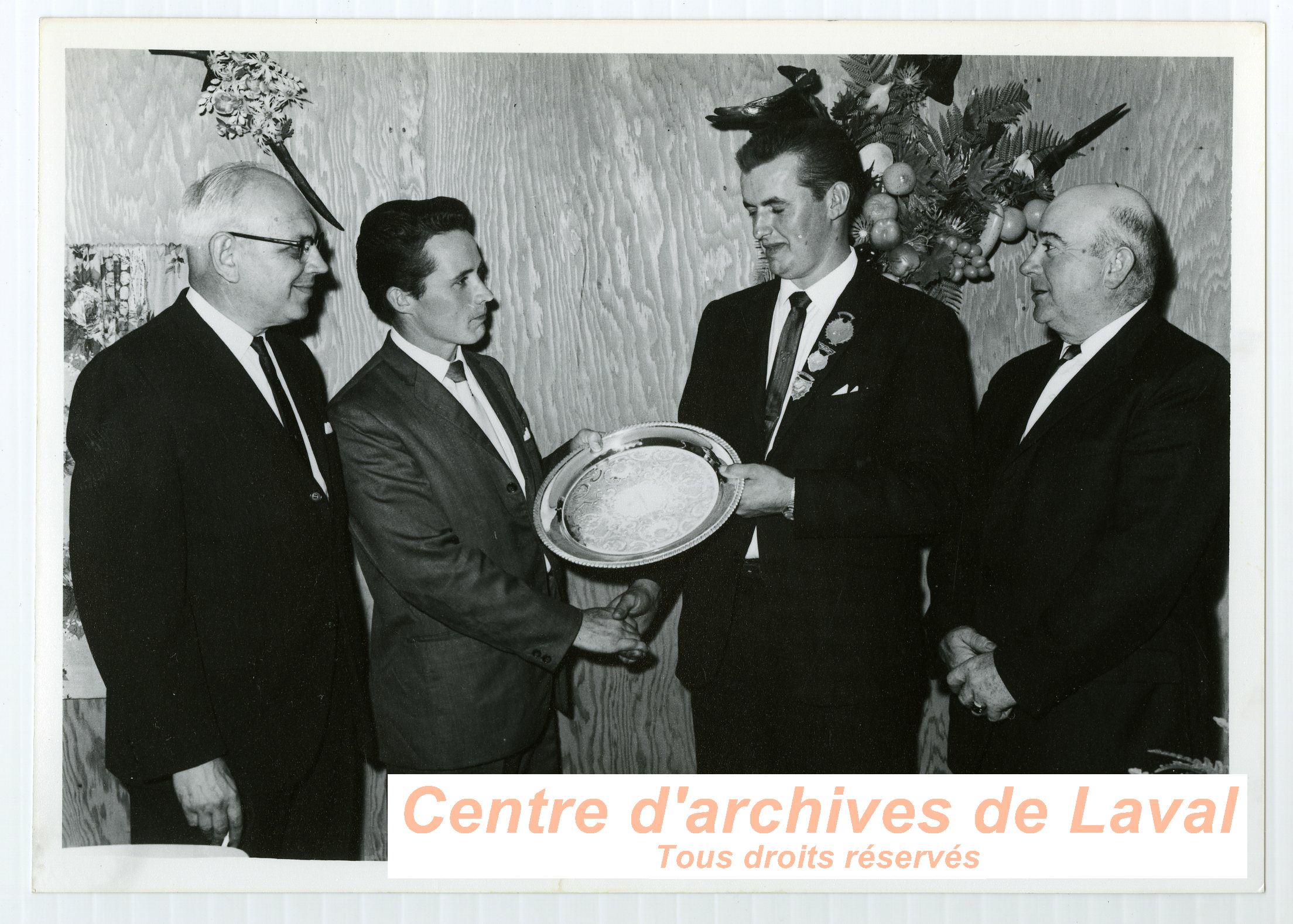 Rception suivant le concours de labour  Saint-Benot en 1964.