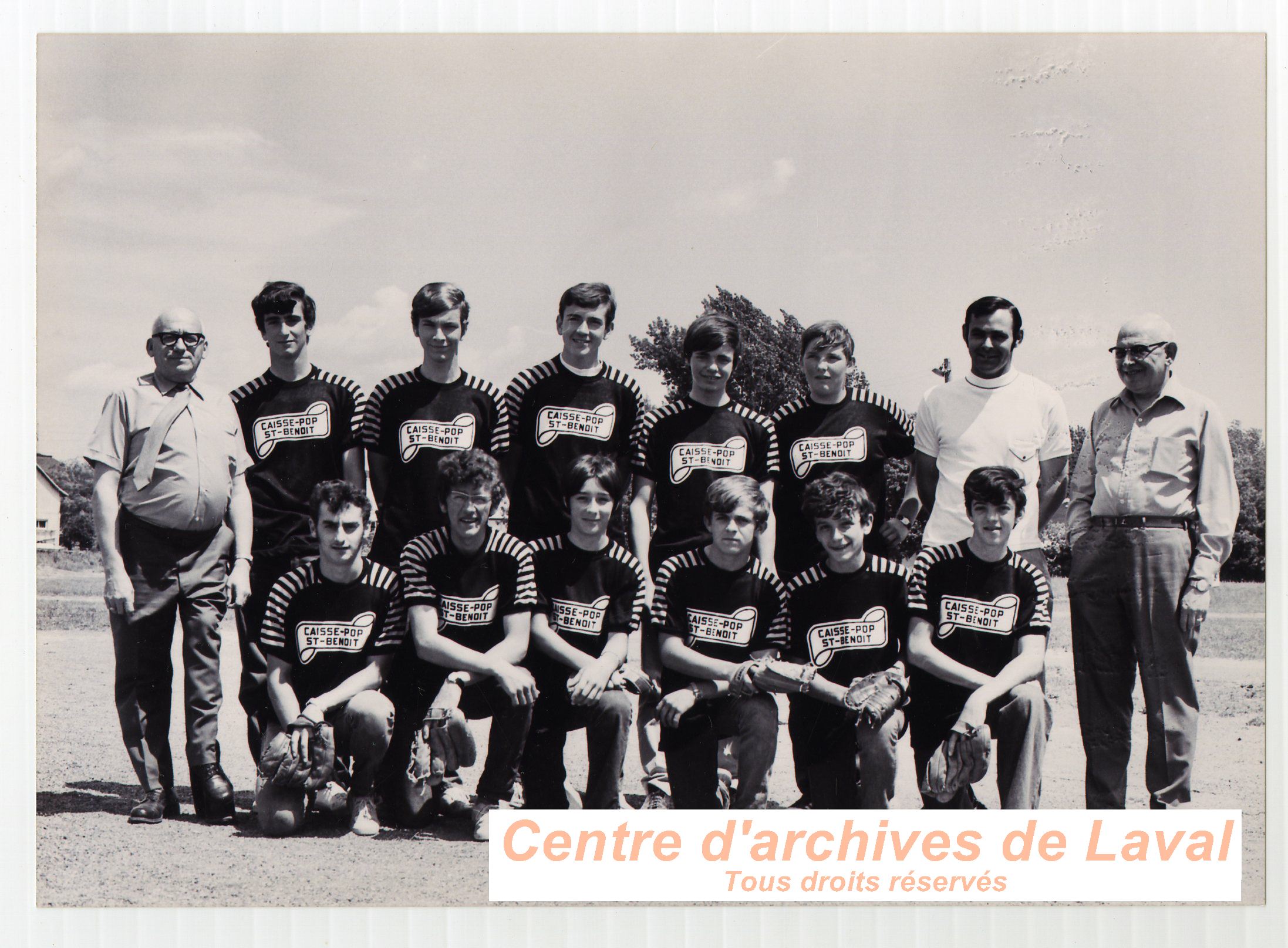 Photo d'une quipe de baseball de Saint-Benot en 1970.