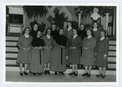 Un groupe de religieuses lors de clbrations en l'honneur de la Mre d'Youville  Saint-Benot en 1968.