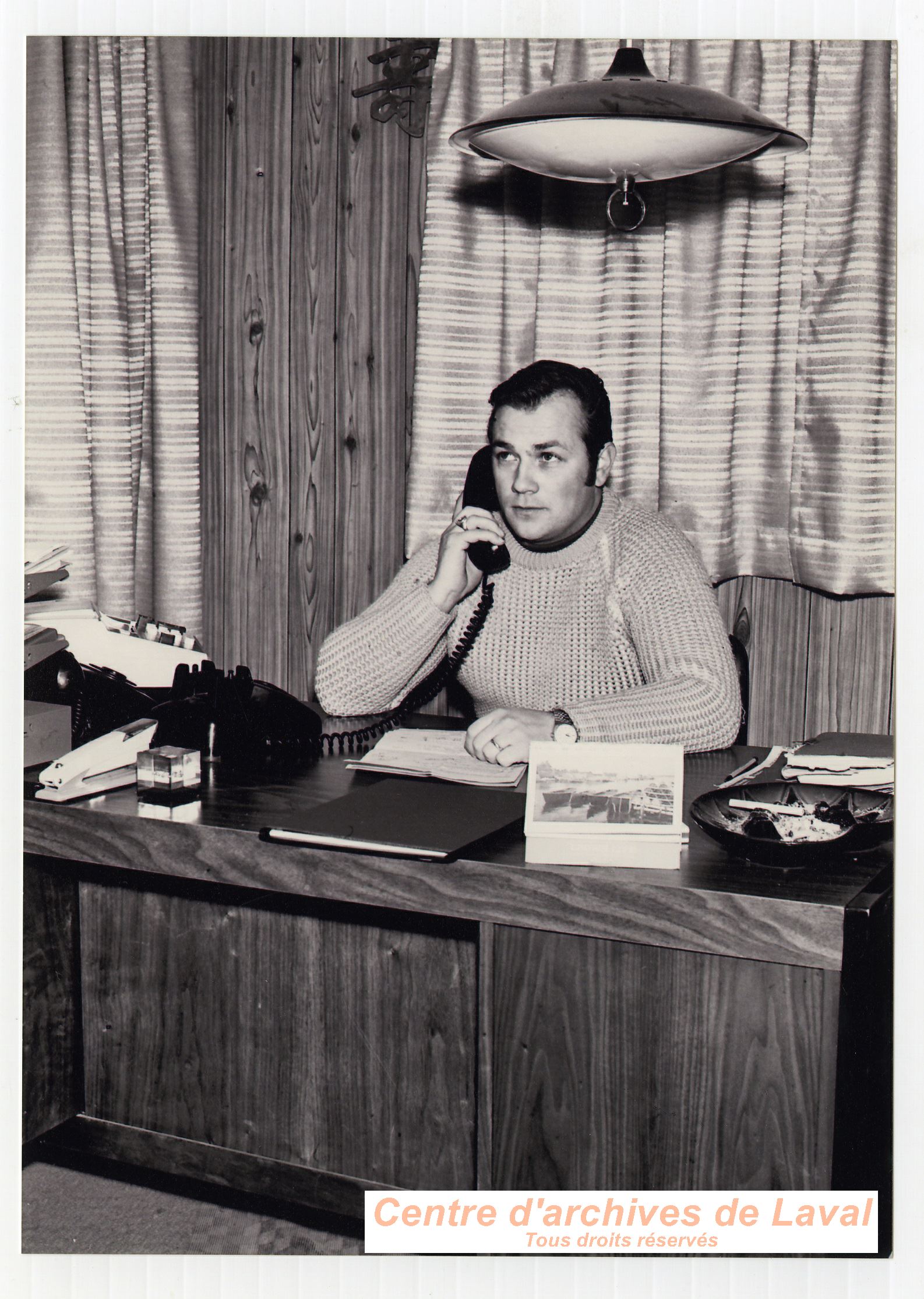 Le conducteur de course sous harnais Gilles Lachance  Saint-Benot en 1969.