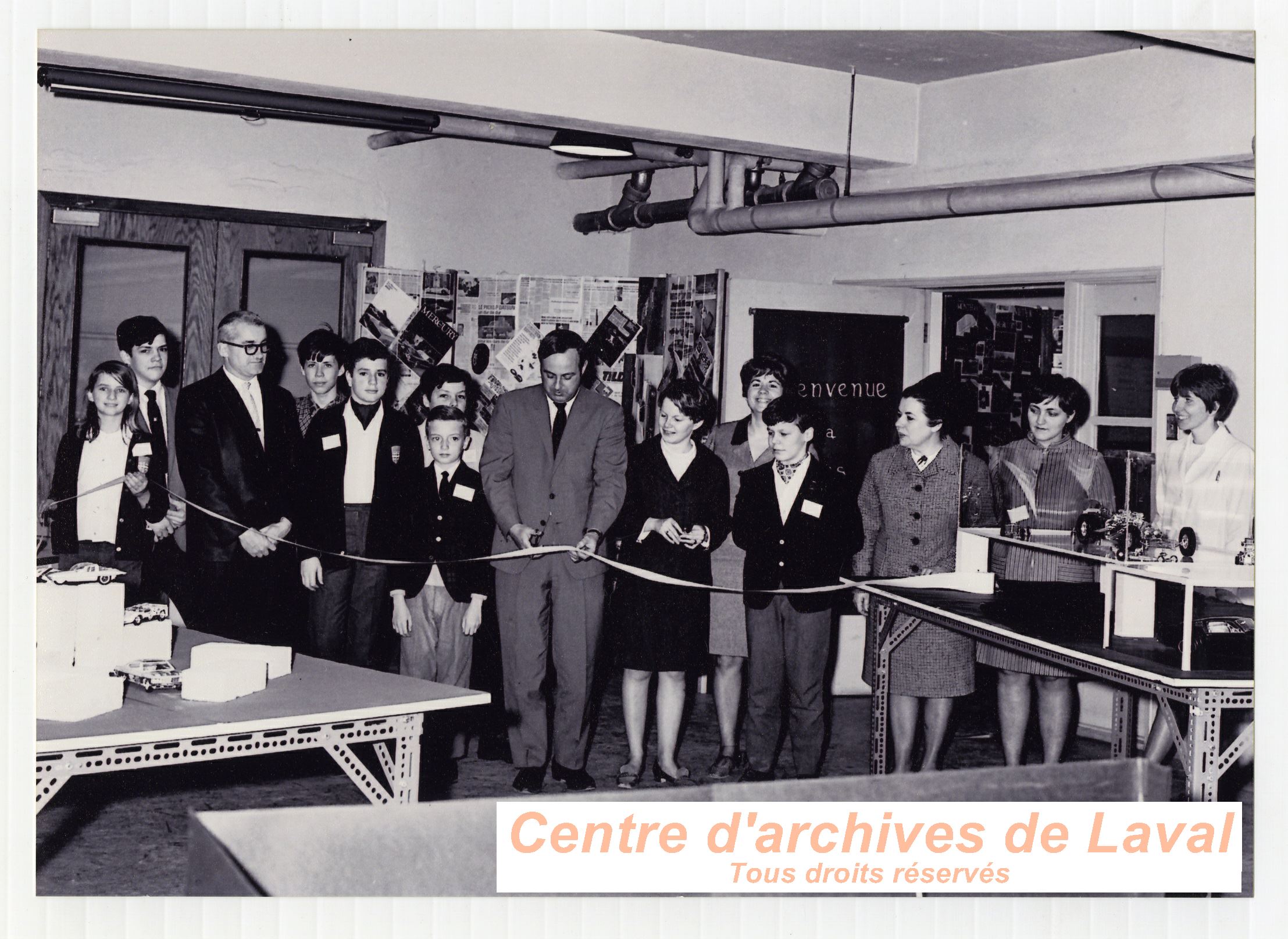 Crmonie d'inauguration  Saint-Benot vers 1960