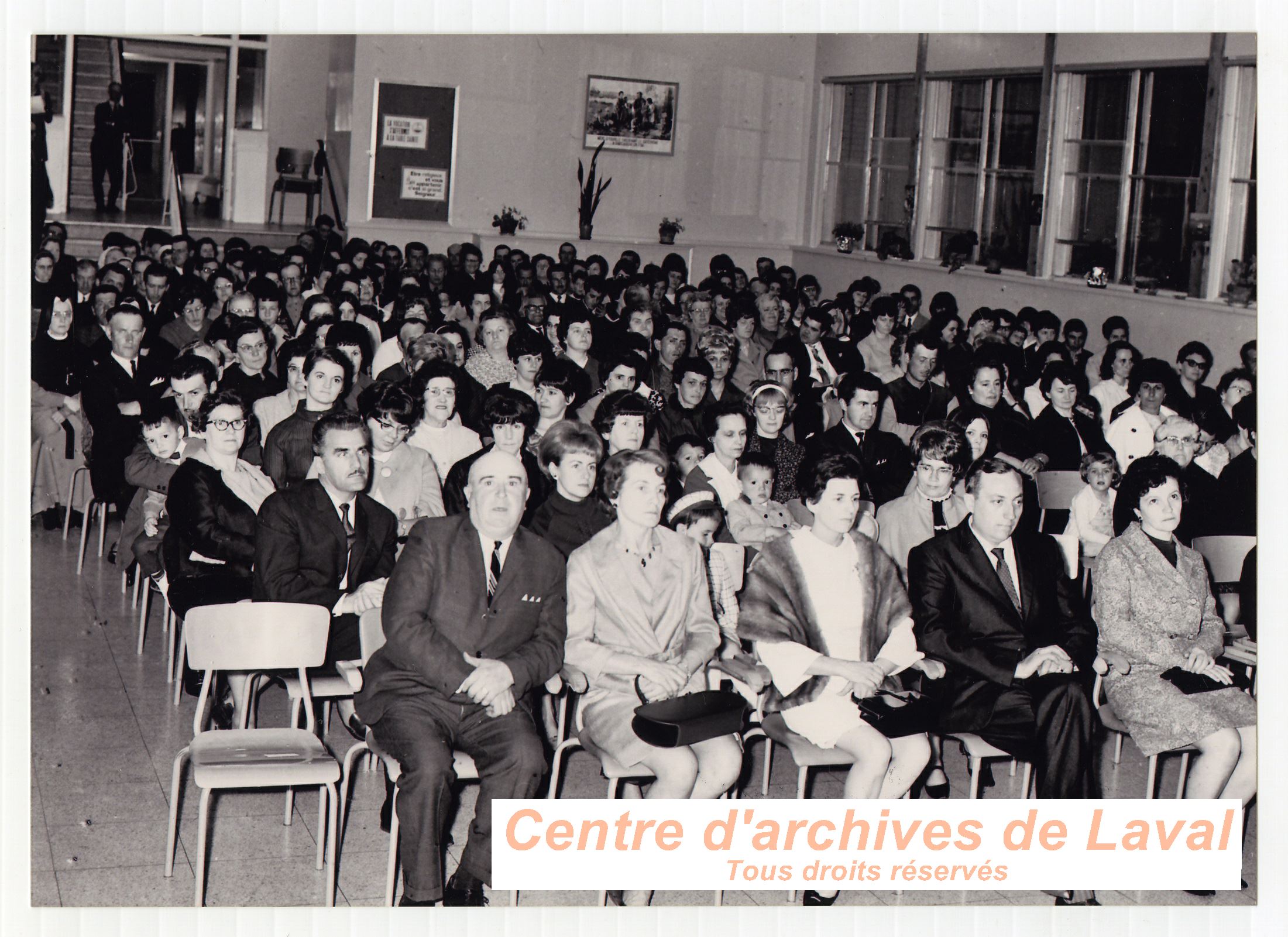 Spectacle  l'cole Girouard de Saint-Benot en 1970.