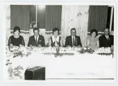 M. et Mme Jean-Paul Mainville, M. et Mme Lopold Sauv, ainsi qu'un couple non identifi (de gauche  droite) lors du concours de labour de Saint-Benot en 1969.