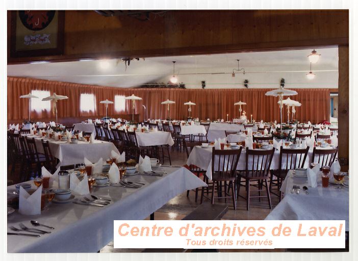 Cabane  sucre St-Denis sur le rang Saint-Vincent  Saint-Benot en 1970.