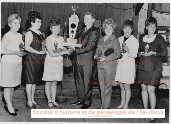 Remise de trophes de bowling,  Sainte-Scholastique