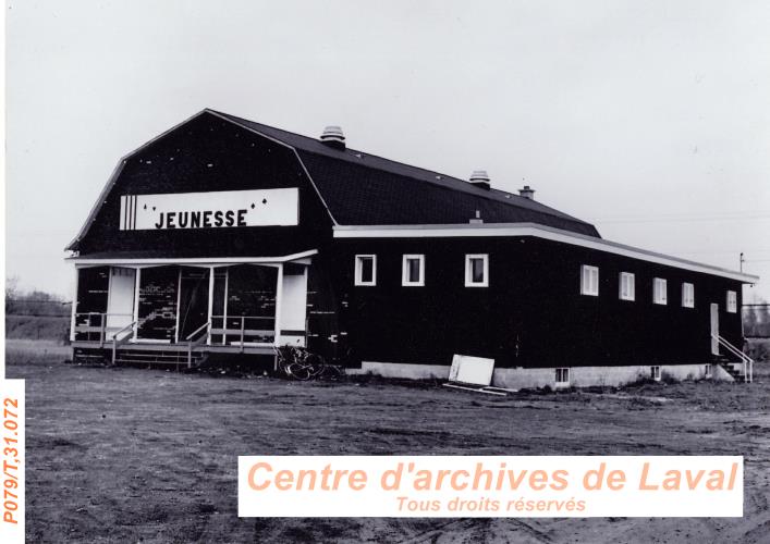 Le pavillion de la Jeunesse  Sainte-Marthe-sur-le-Lac