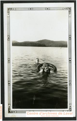 Baignade en famille au chalet