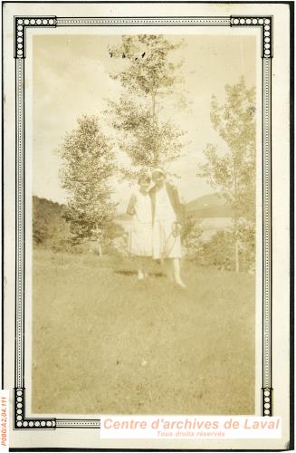 Portrait de deux femmes