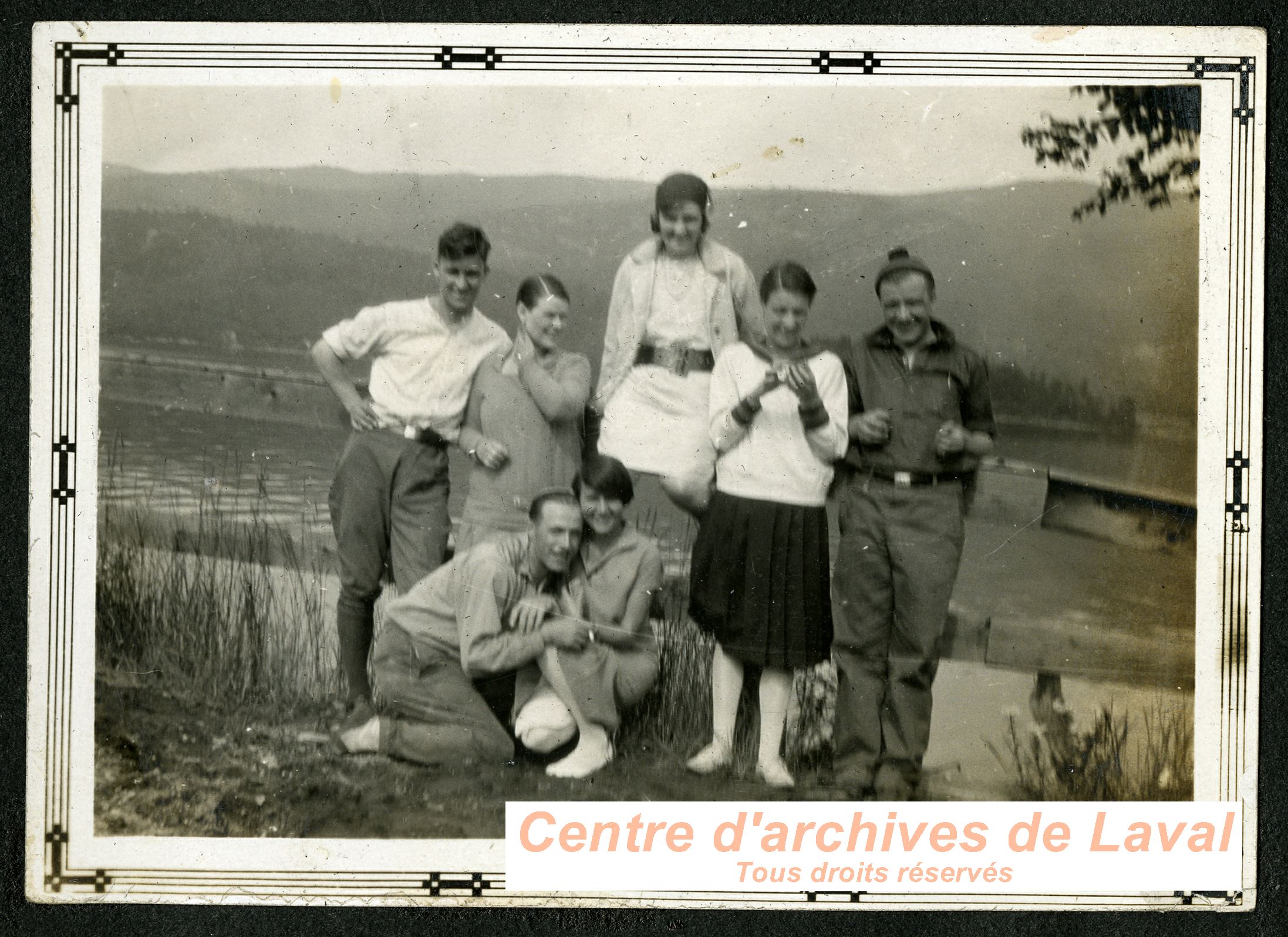 Groupe d'amis au lac Tremblant