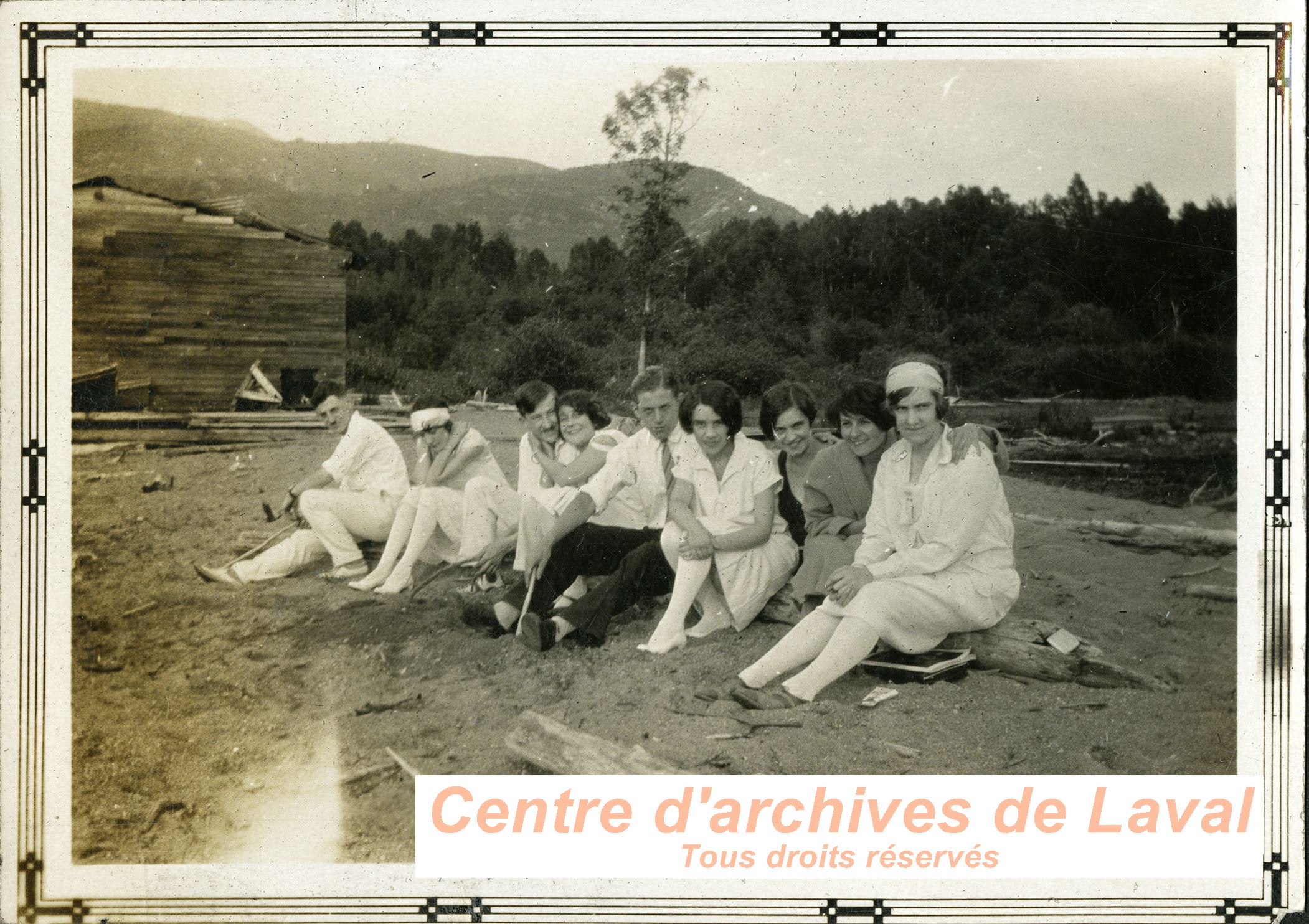 Groupe d'amis au lac Tremblant