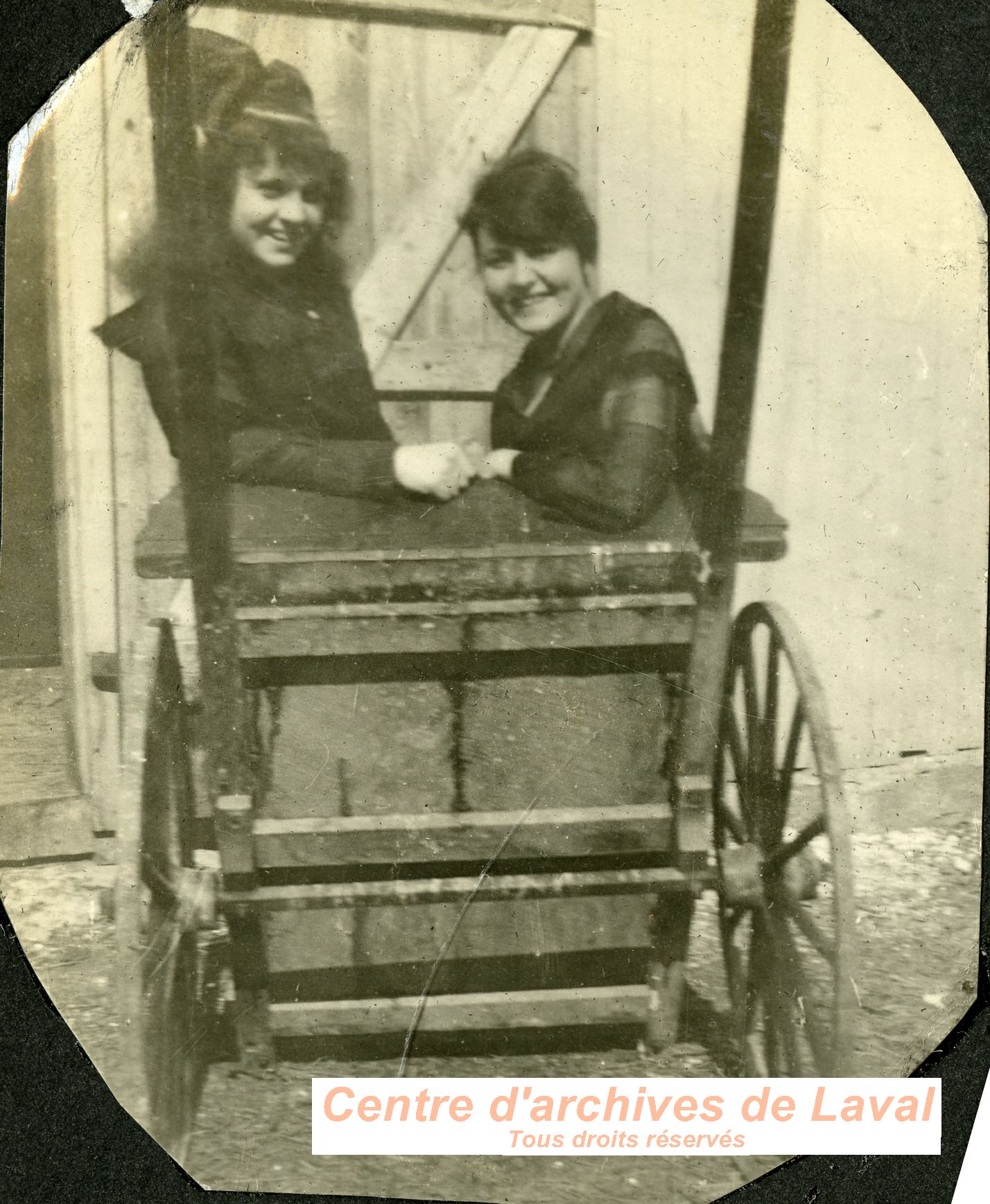 Portrait de deux soeurs