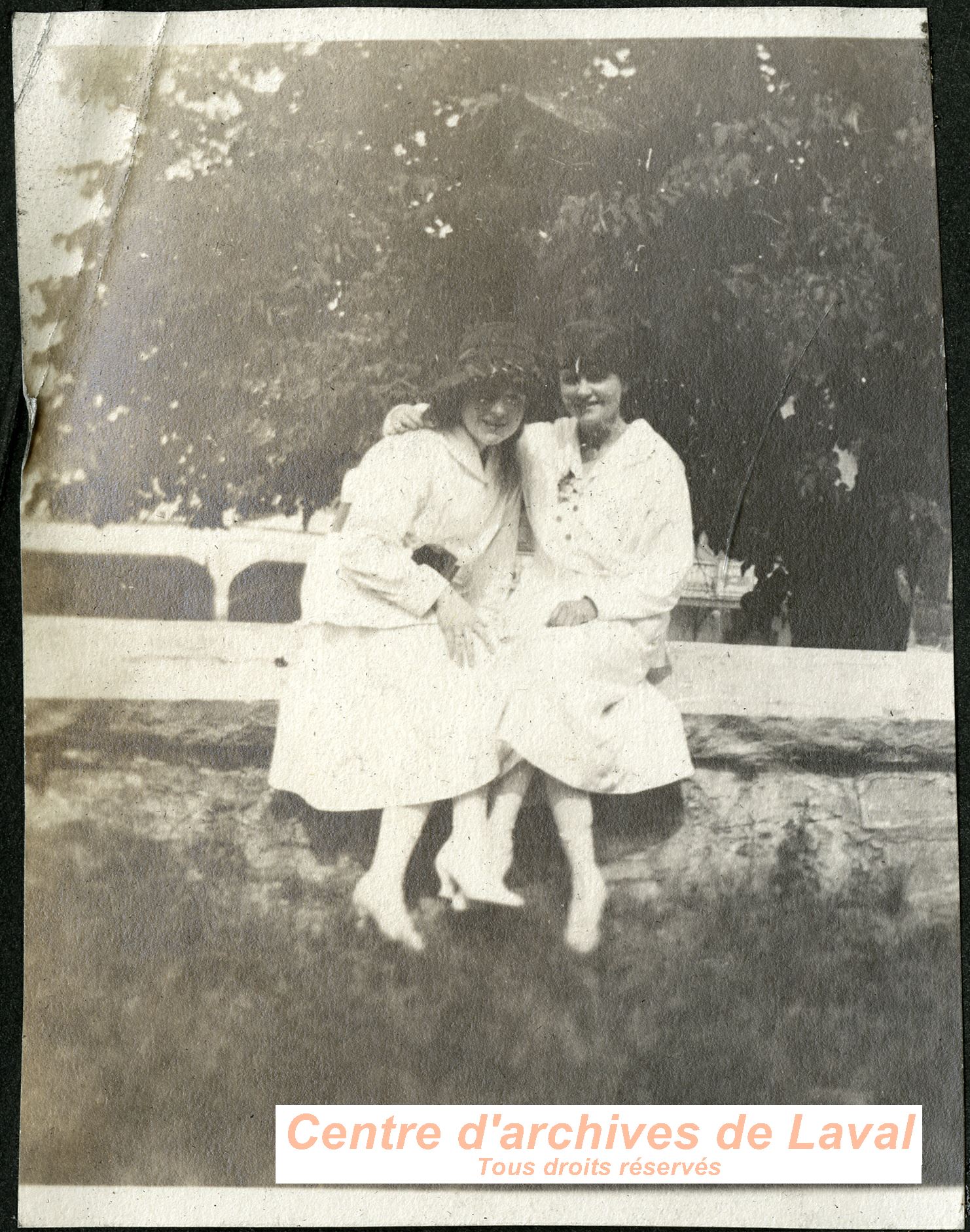 Portrait de deux soeurs