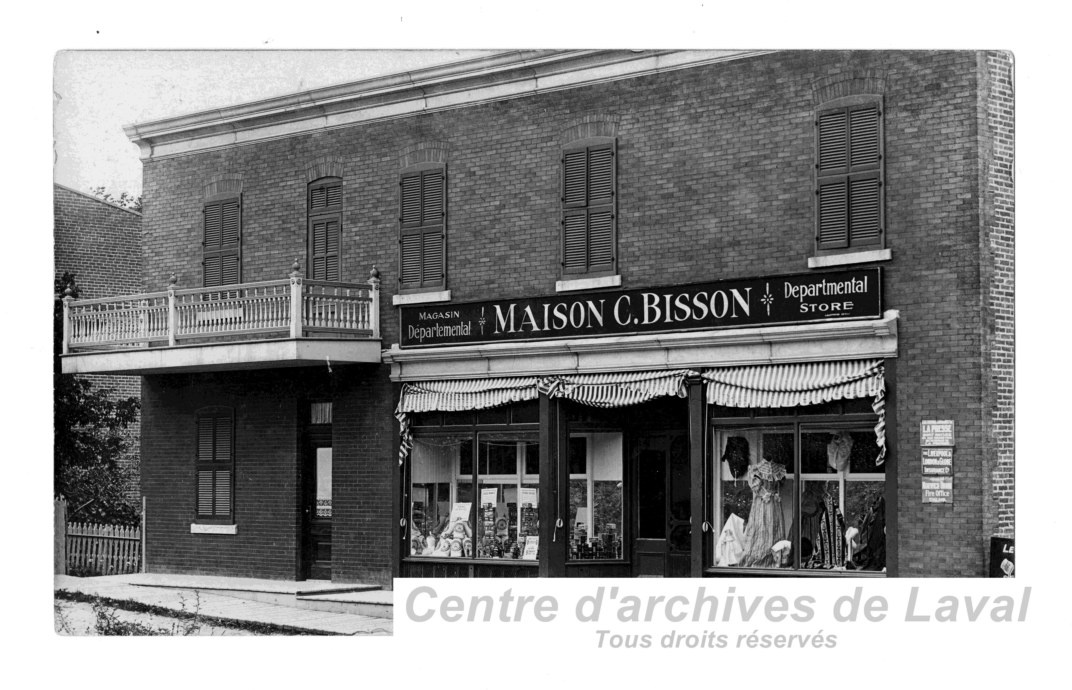 Maison C. Bisson, magasin dpartemental  Saint-Vincent-de-Paul.