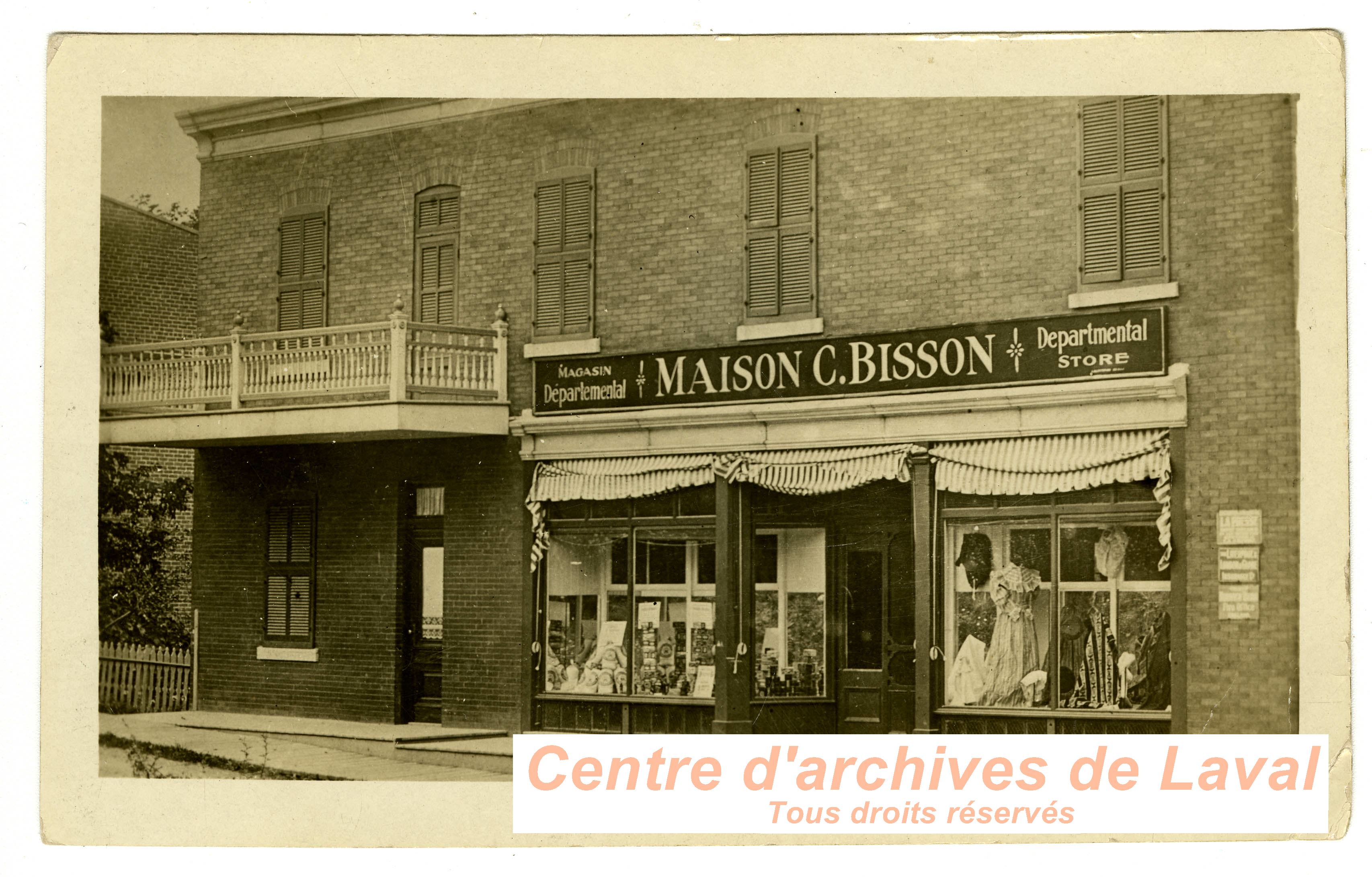 Maison C. Bisson, magasin dpartemental  Saint-Vincent-de-Paul.