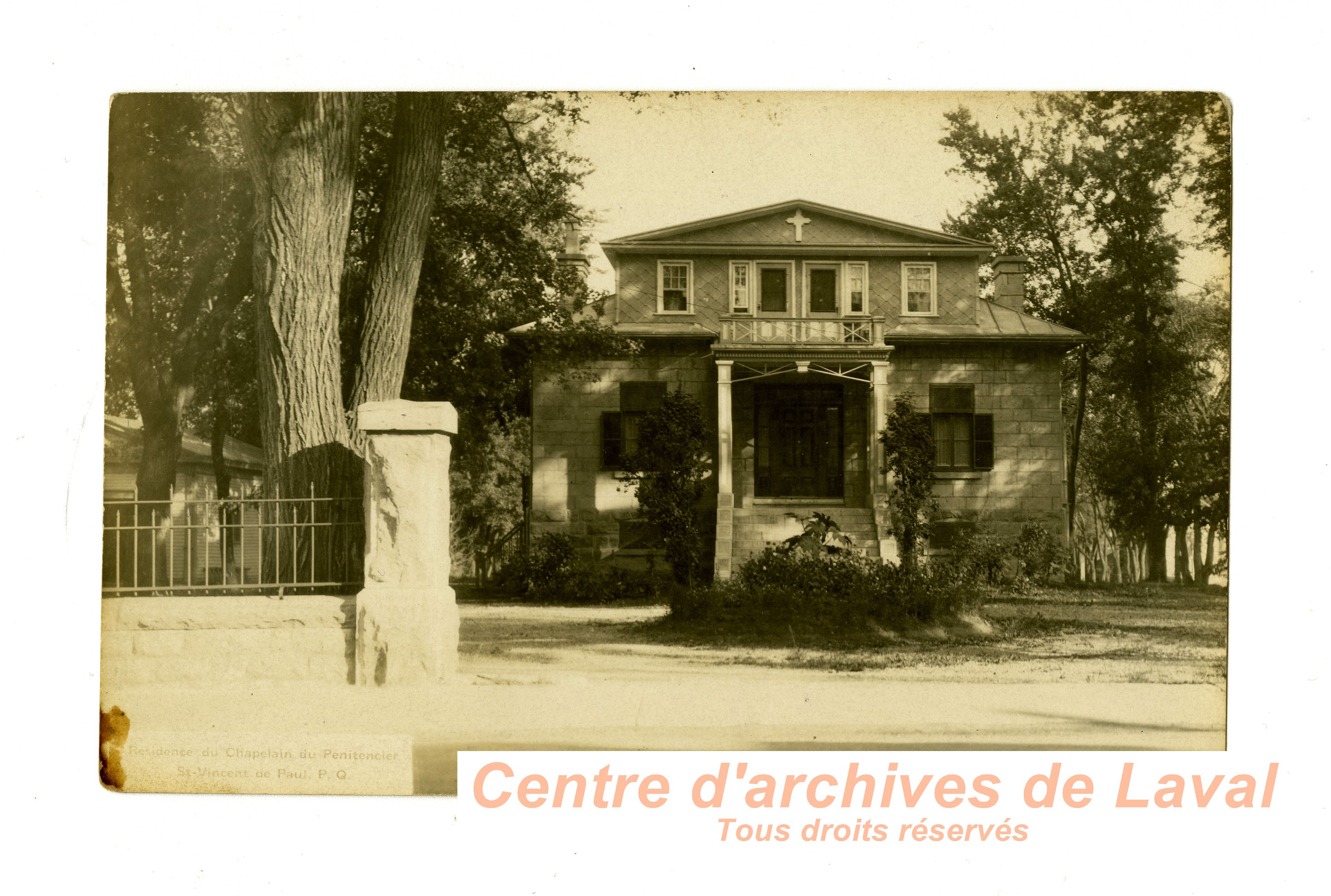 Maison autrefois situe au 5500, boulevard Lvesque Est, Saint-Vincent de-Paul.