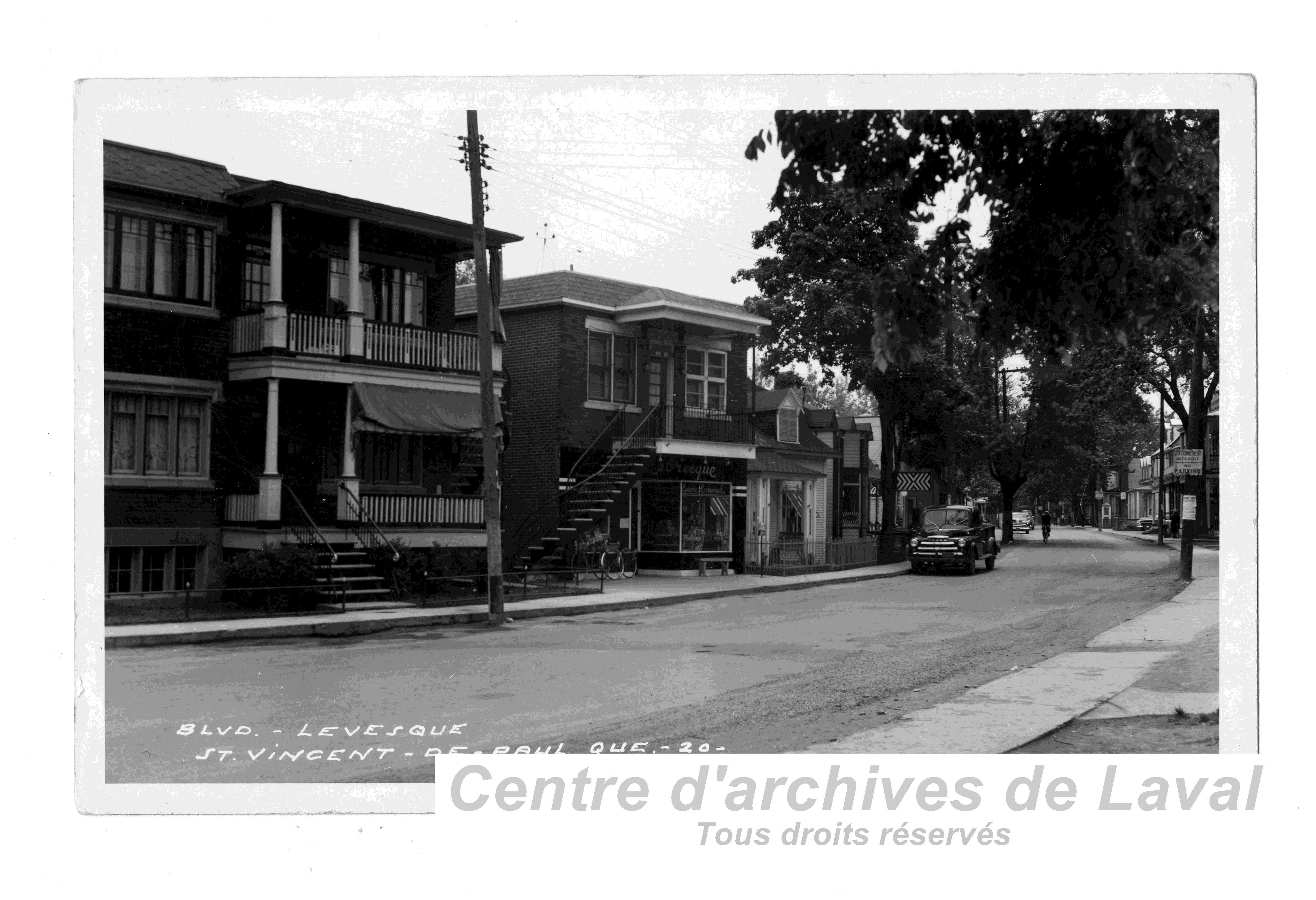 Le boulevard Lvesque  Saint-Vincent-de-Paul.