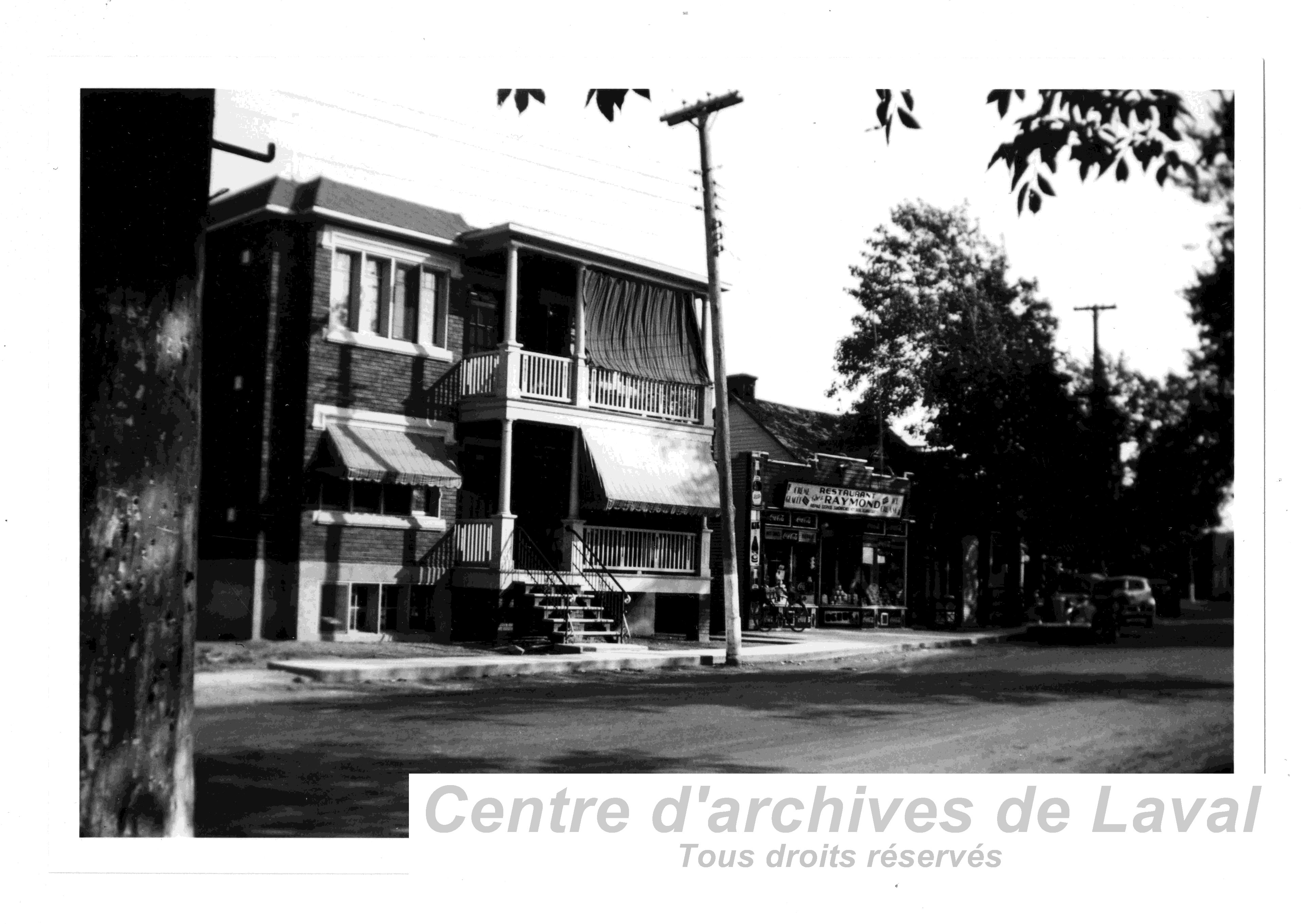 Le boulevard Lvesque prs de l'avenue Bellevue  Saint-Vincent-de-Pau;.