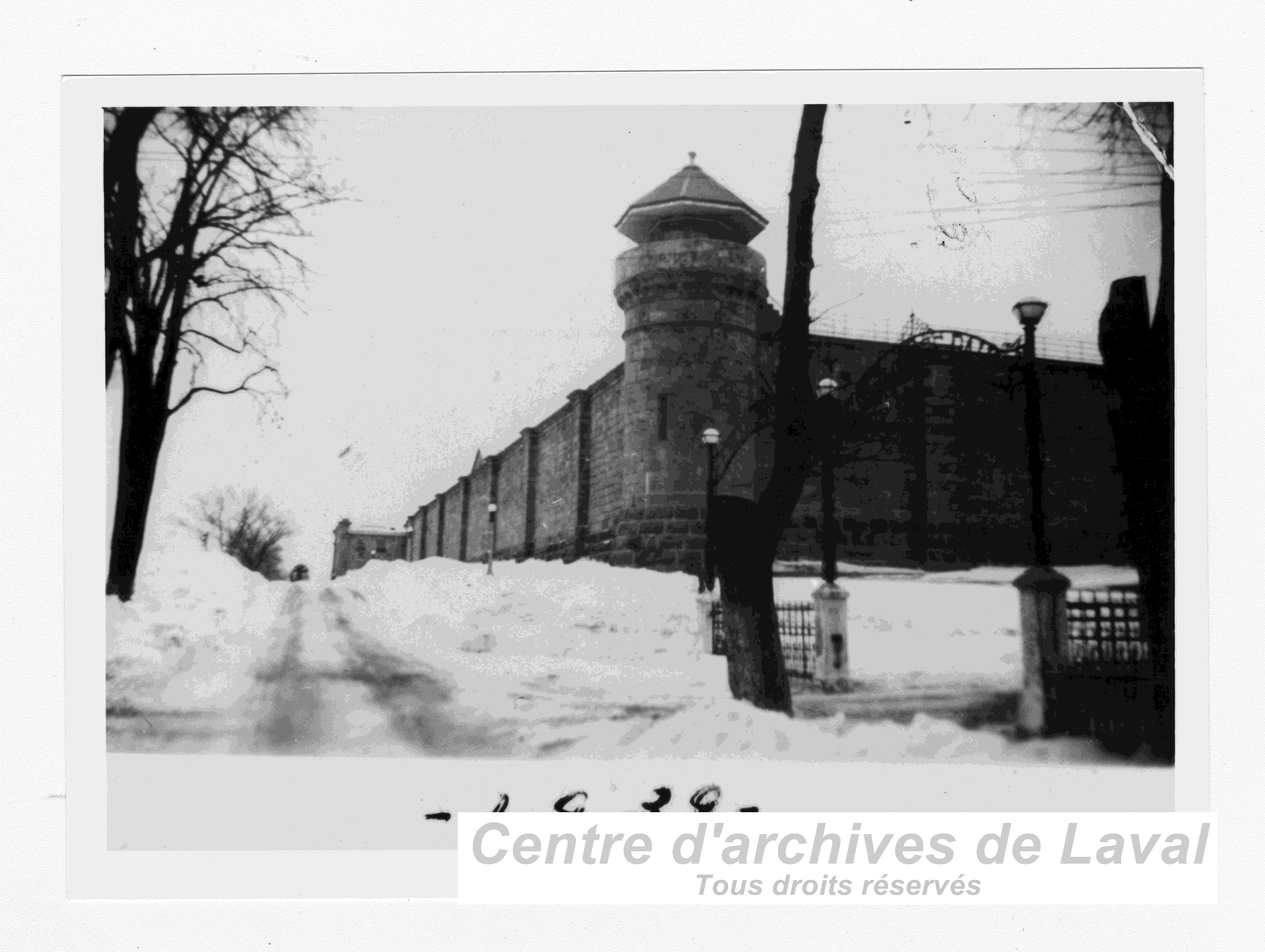 Le pnitencier Saint-Vincent-de-Paul sur la monte Saint-Franois, en 1939.