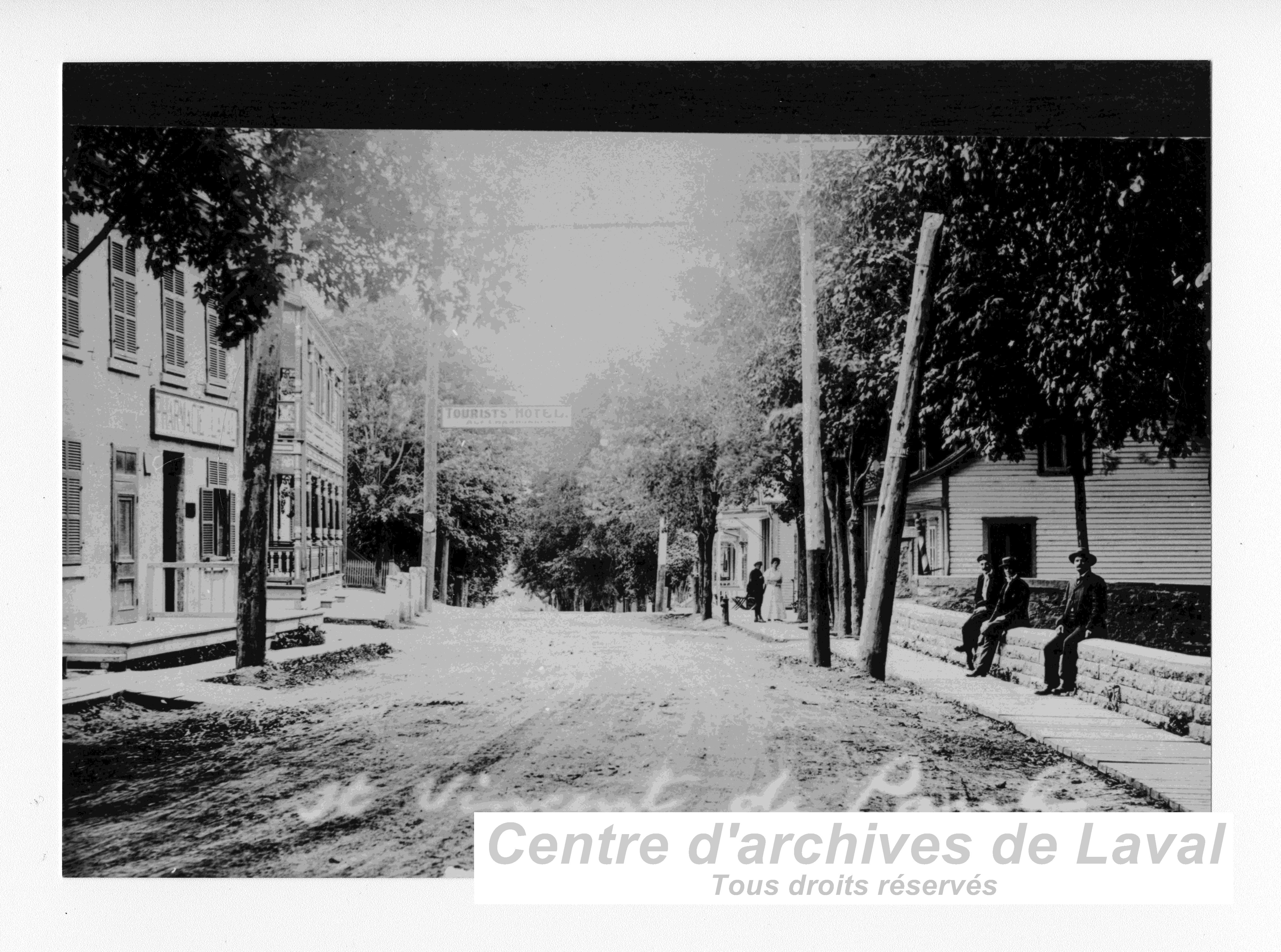 Le boulevard Lvesque  Saint-Vincent-de-Paul.