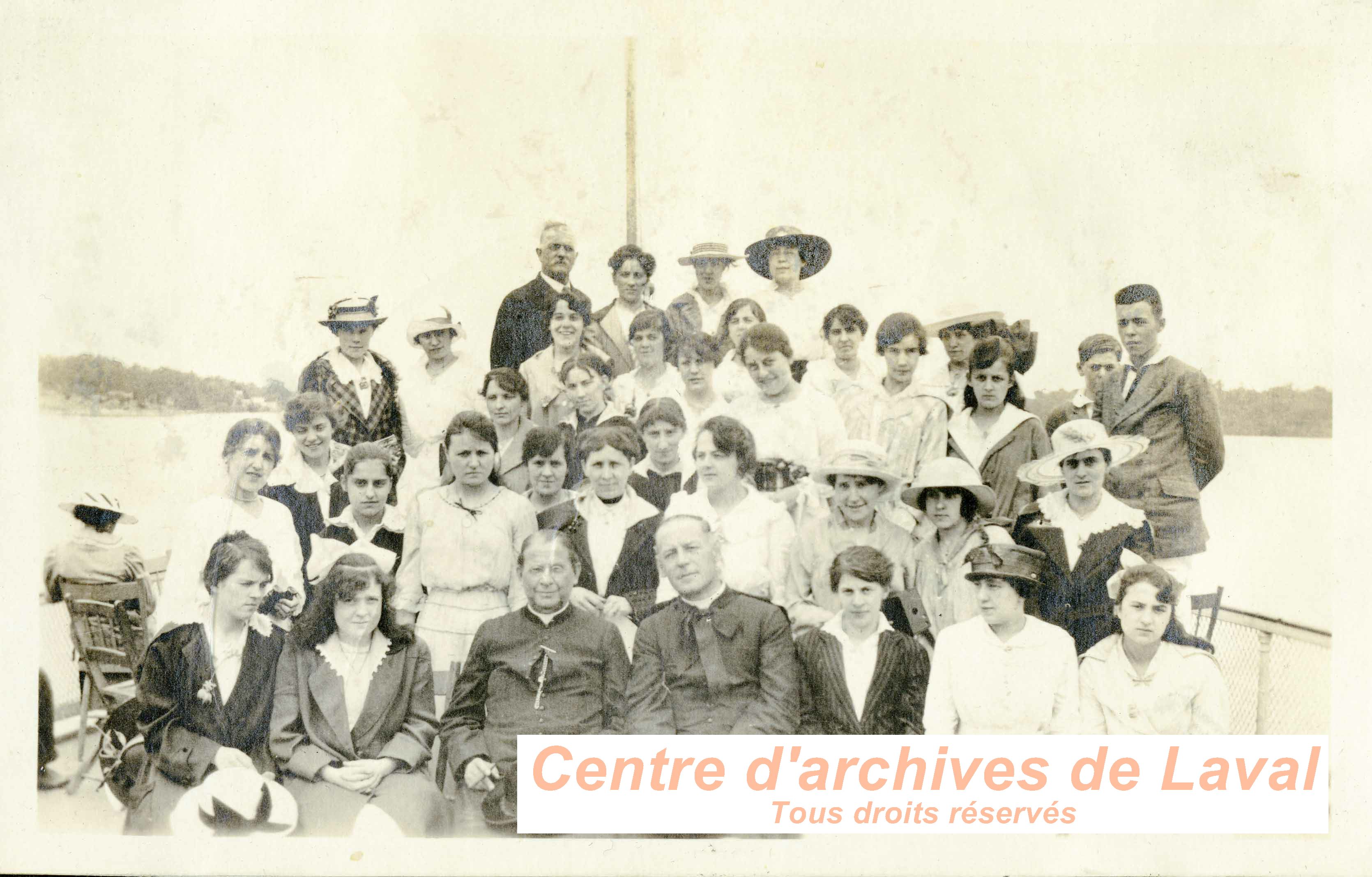 La chorale de Saint-Vincent-de-Paul, vers 1915.