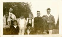 Famille Auclair et amis au chalet, à Saint-Adolphe-d'Howard.